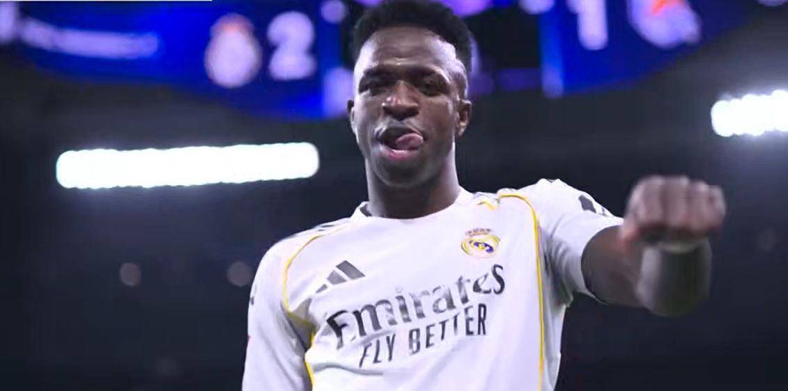 维尼修斯双响,皇马4-1登顶,巴萨的卫冕之路迎来生死考验?